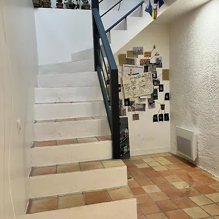 Duplex De 100m2 Et Garage, 17e Daire